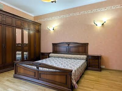квартира по адресу Лютеранская ул., 4