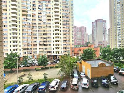квартира за адресою Григорія Ващенка вул., 1