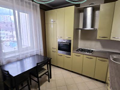 квартира по адресу Леси Украинки ул., 11