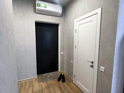 квартира за адресою Зоряний бульв., 1