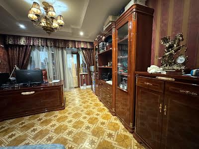 квартира за адресою Святослава Караванського вул. (Жуковського), 10