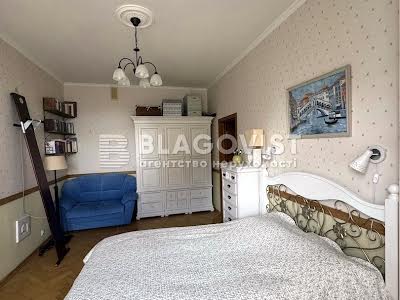 квартира за адресою Старонаводницька вул., 6-Б