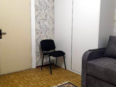 квартира за адресою Сулеймана Стальського вул., 28