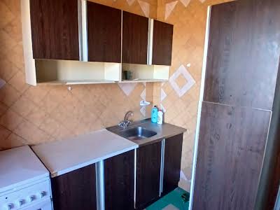 квартира за адресою Леоніда Бикова бульв., 4