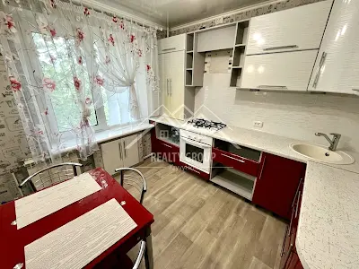 квартира за адресою Кропивницького вул., 95