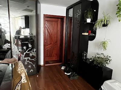 кімната за адресою Михайла Максимовича вул., 5