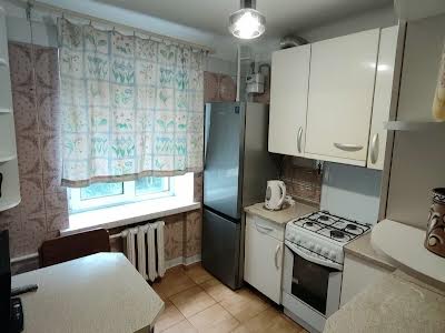 квартира за адресою Братів Зірових, 25