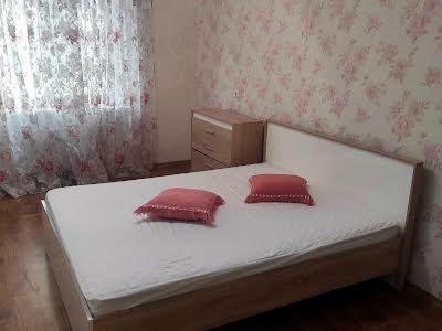 квартира за адресою Сергія Данченка вул., 3