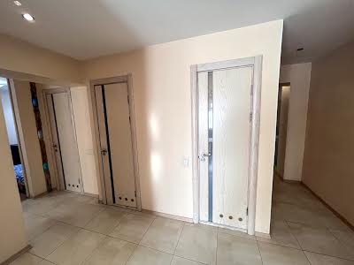 квартира за адресою Антоновича вул. (Горького), 88
