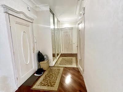 квартира по адресу Вышгородская ул., 45Б/3