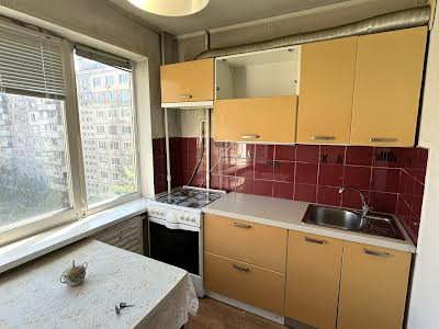 квартира за адресою Романа Шухевича просп. (Генерала Ватутіна), 6А