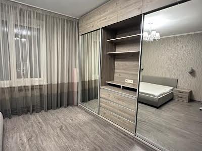 квартира за адресою Ливарна вул., 2-А