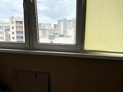 квартира по адресу Драгоманова ул., 1-Б