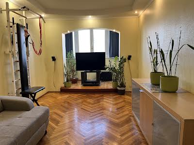 квартира за адресою Композитора Лятошинського вул., 8