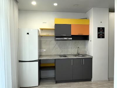 квартира за адресою Салютна вул., 2к4