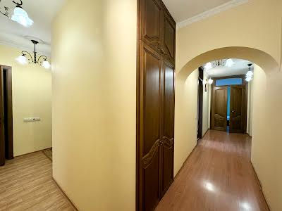 квартира за адресою Дмитра Яворницького просп. (Карла Маркса), 45