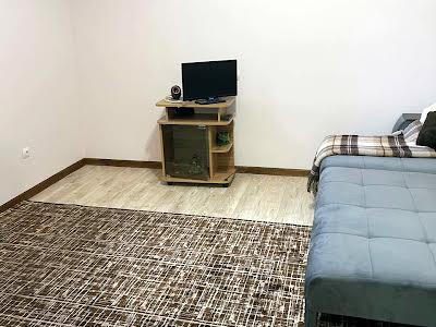 квартира за адресою Михайла Туган-Барановського вул., 32