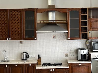 квартира за адресою Шота Руставелі вул., 33-Б