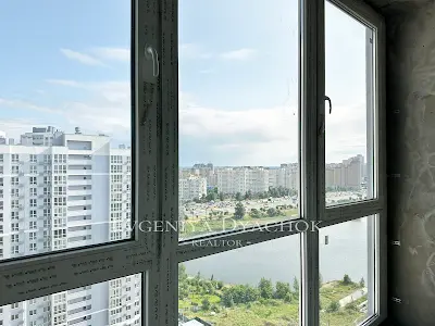 квартира по адресу Ревуцкого ул., 40-Б