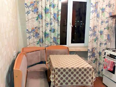 квартира за адресою Набережна вул., 6-А