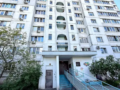 квартира по адресу Ревуцкого ул., 21