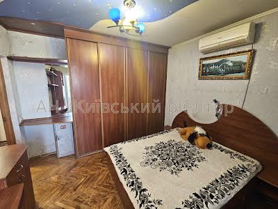 квартира по адресу Ревуцкого ул., 29