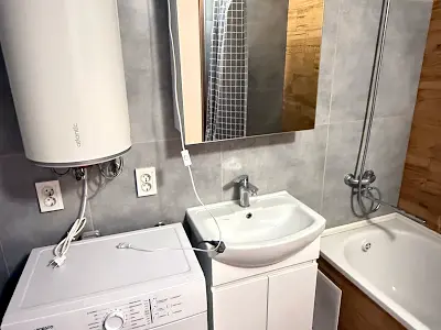 квартира за адресою Ревуцького вул., 54а