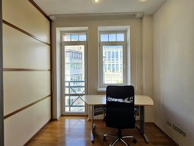 квартира по адресу Панаса Мирного ул., 8