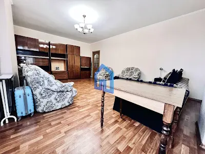 квартира по адресу Александра Мишуги ул., 8