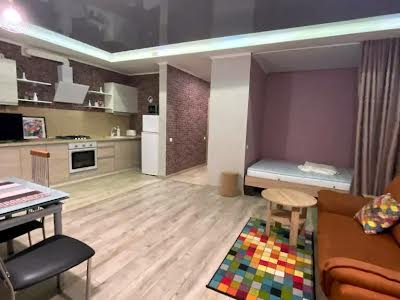 квартира за адресою Набережна Перемоги вул., 44м