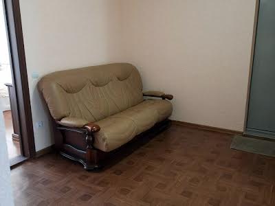 квартира за адресою Миколи Вінграновського вул., 2