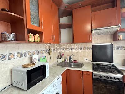 квартира за адресою Поздовжня вул., 3б