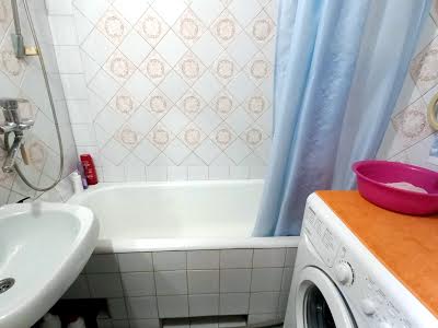 квартира за адресою Леоніда Бикова бульв., 4