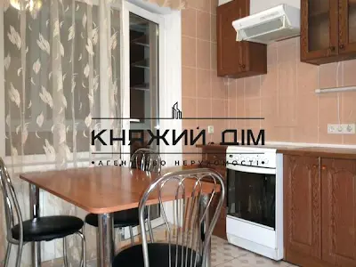 квартира за адресою Ревуцького вул., 44-Б