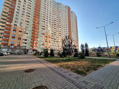 квартира за адресою Софії Русової вул., 7А