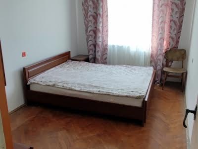 квартира по адресу вулиця Антонича, 2
