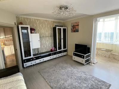 квартира по адресу Ивана Пулюя ул., 40