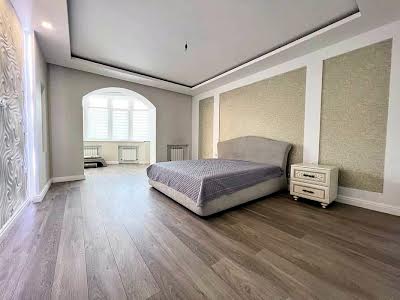 квартира за адресою Європейська вул. (Миронова), 30