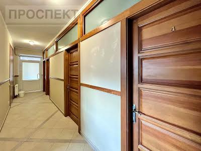 коммерческая по адресу Харьковская ул., 3/2