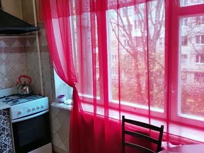 квартира по адресу Романа Ратушного ул. (Волгоградська), 12