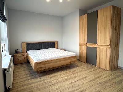 квартира за адресою Олени Теліги вул., 25