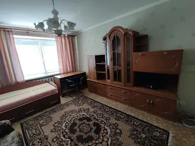 квартира за адресою Анни Ахматової вул., 7/15