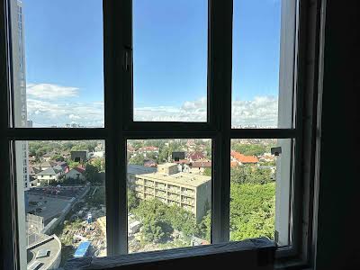 квартира за адресою Литературная, 10