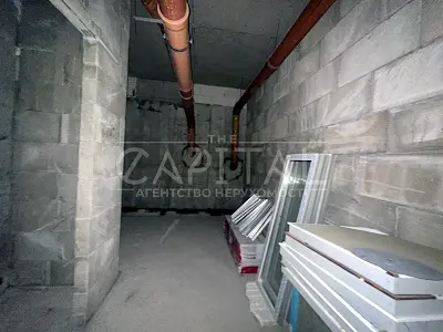 комерційна за адресою Березова вул., 40