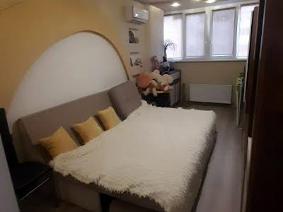 квартира по адресу Радужный массив ул., 20
