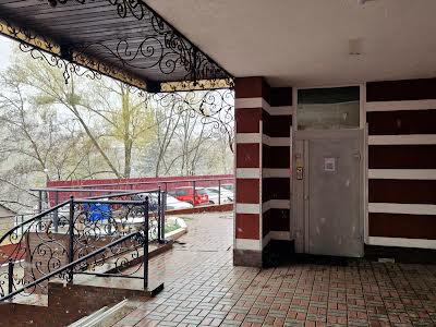 квартира за адресою Жамбила Жабаєва вул. (Кузьминська), 22