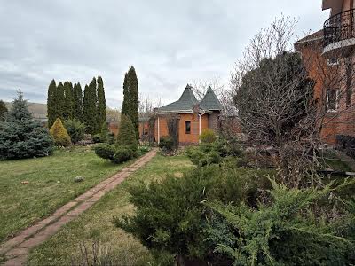 будинок за адресою с. Погреби, Новая, 11
