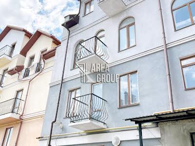 квартира за адресою Зарванська вул., 7