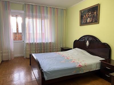 квартира за адресою Стадіонна вул., 6а
