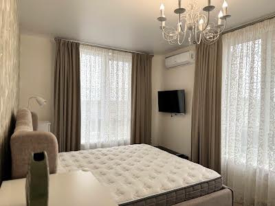 квартира по адресу вулиця Дніпродзержинська, 128